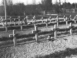 16. Воинские могилы в церковном парке