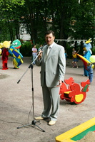 3. Глава администрации г. Зеленогорска Ю. Н. Гладунов.
